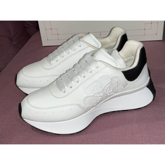Alexander McQueen Sprint Runner Sneakers in White & Black 38 New with Box Womens - Picture 10 of 16